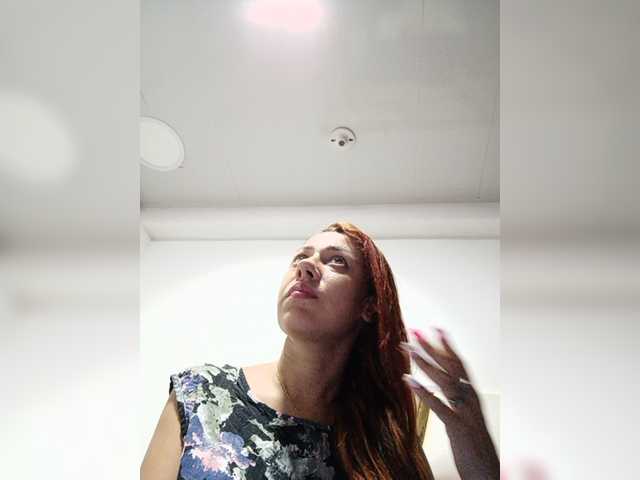 Live sex webcam photo for AnnbellaRose #275937132