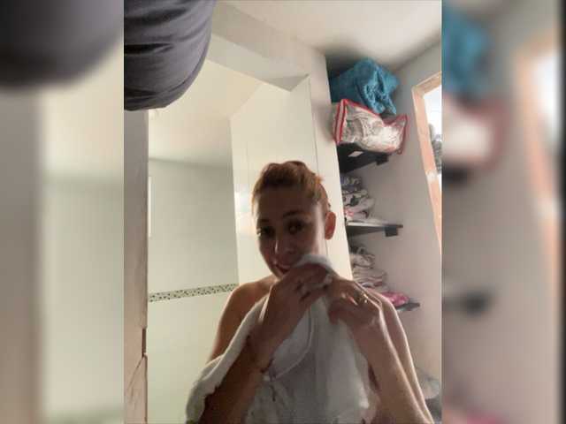 Live sex webcam photo for AnnbellaRose #276524548