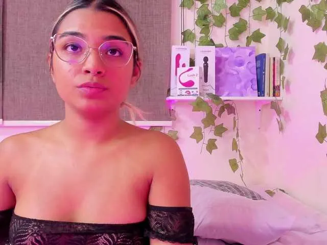 Live sex webcam photo for Annebull #290516555