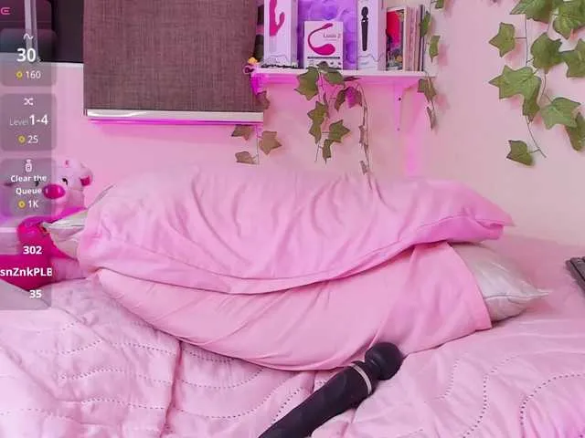 Live sex webcam photo for Annebull #290557256