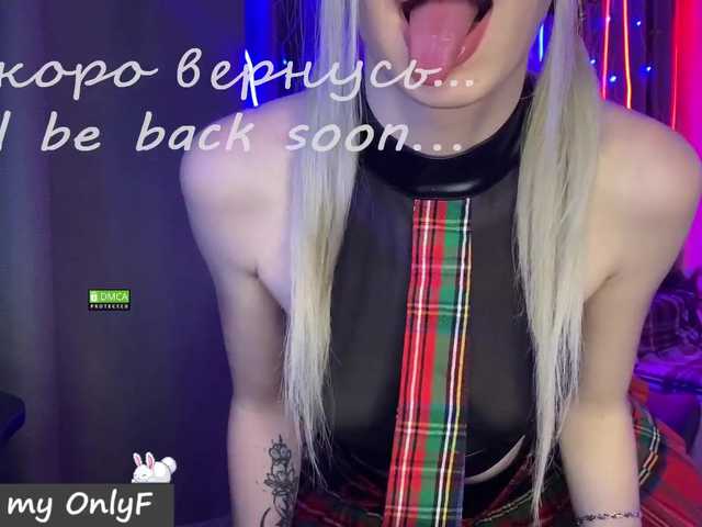 Live sex webcam photo for Annelitt #287948400