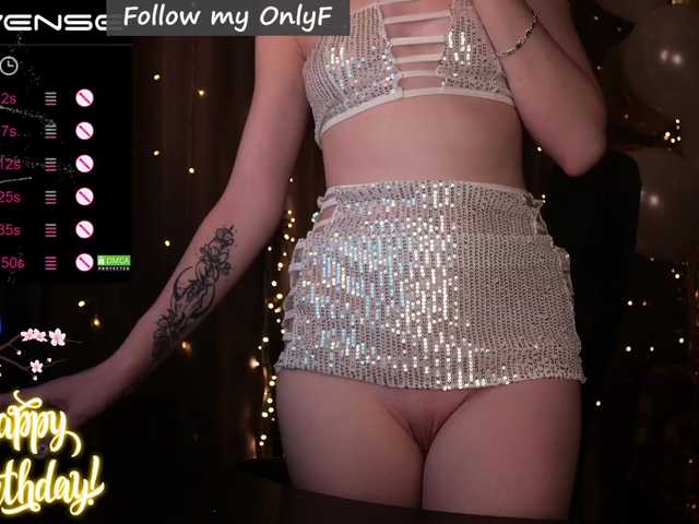 Live sex webcam photo for Annelitt #287948455