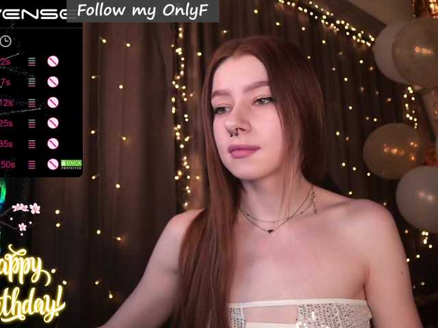 Live sex webcam photo for Annelitt #287948456