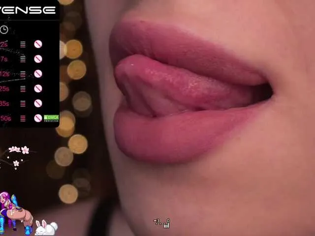 Live sex webcam photo for Annelitt #287948493