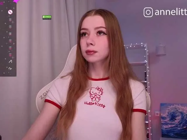 Live sex webcam photo for Annelitt #290979464