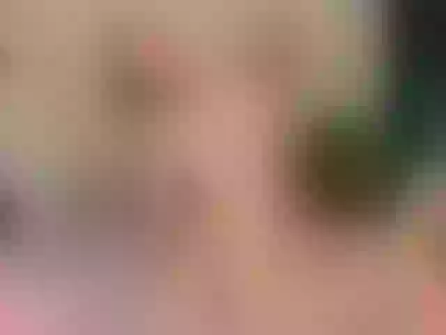 Live sex webcam photo for AnnettRoussel #273601361