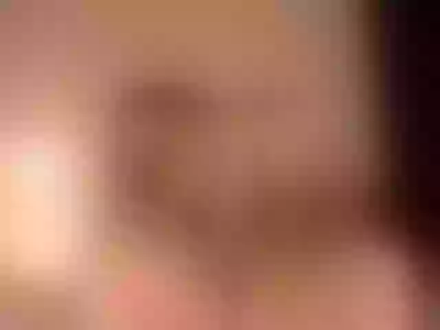 Live sex webcam photo for AnnettRoussel #273800744
