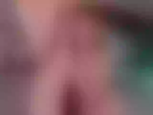 Live sex webcam photo for AnnettRoussel #273876255