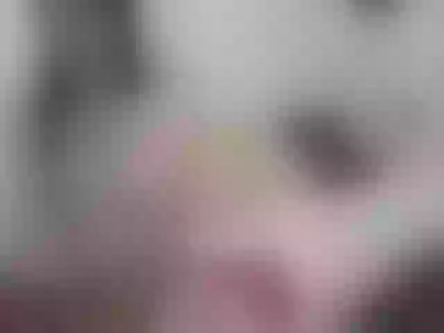 Live sex webcam photo for AnneyAnn #275621738