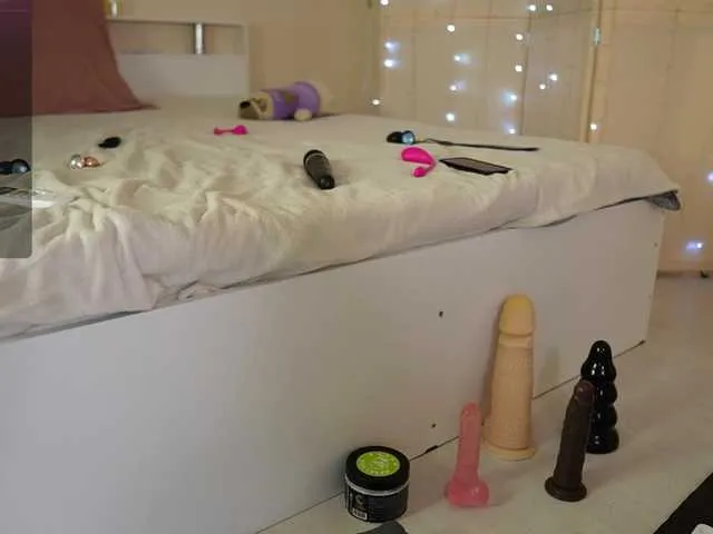 Live sex webcam photo for Anni-gold #293830097