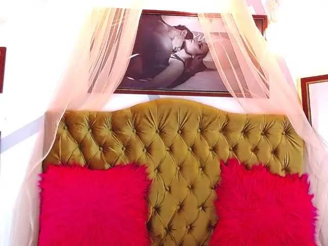 Live sex webcam photo for Annie-AC #272128297