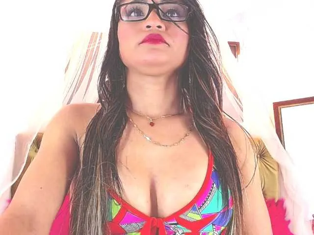 Live sex webcam photo for Annie-AC #272130574
