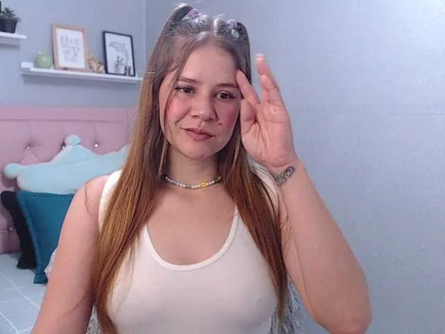 Live sex webcam photo for Annie-Red #274562728