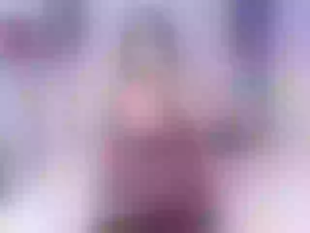 Live sex webcam photo for AnnieBelle #272075735