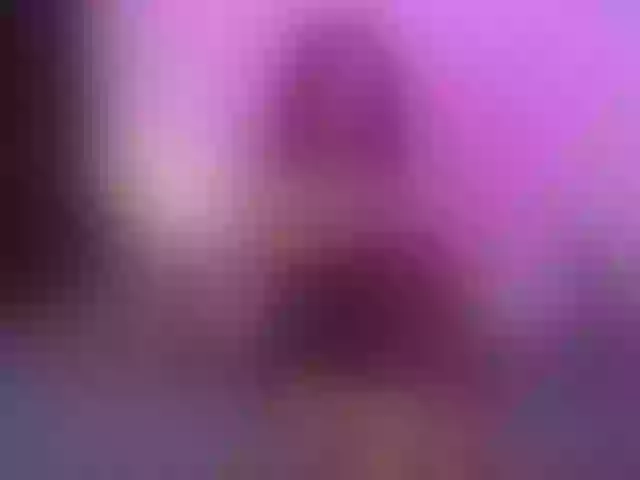 Live sex webcam photo for AnnieBlu3 #278189783