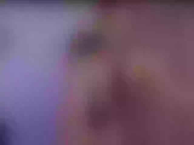 Live sex webcam photo for AnnieBlu3 #291402132