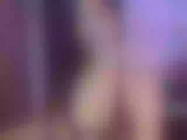 Live sex webcam photo for AnnieBlu3 #292149150