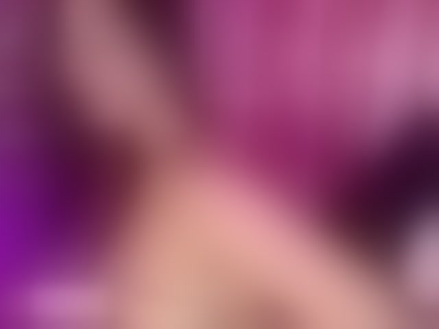 Live sex webcam photo for AnnieBlu3 #294043424