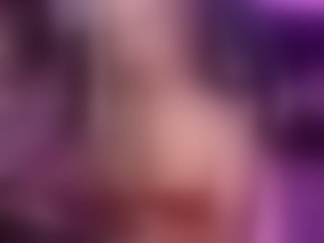 Live sex webcam photo for AnnieBlu3 #294334812