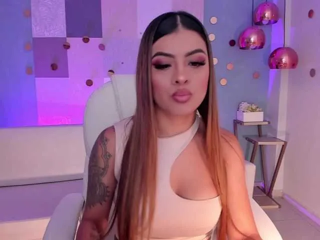Live sex webcam photo for AnnieCorrea #273263948