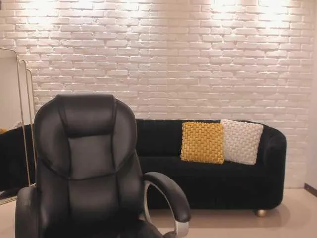 Live sex webcam photo for AnnieCorrea #276914080