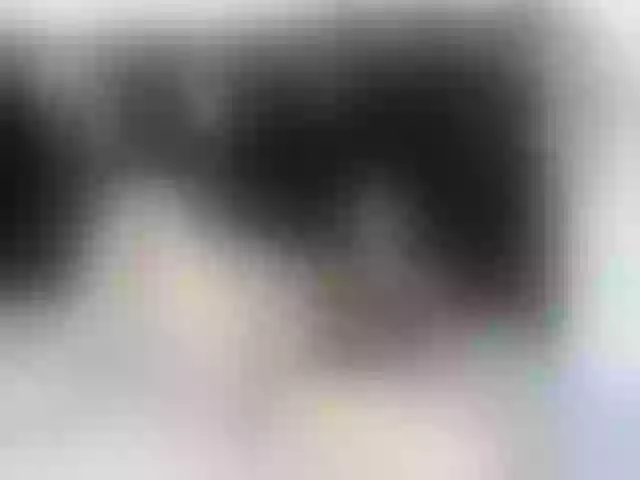 Live sex webcam photo for AnnieMiller- #271807456