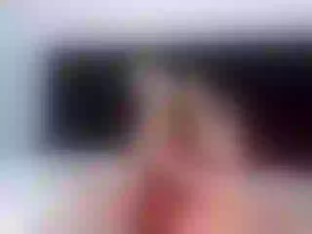 Live sex webcam photo for AnnieMiller- #271889312