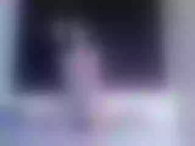 Live sex webcam photo for AnnieMiller- #274313708