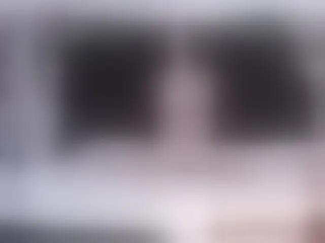 Live sex webcam photo for AnnieMiller- #292536542