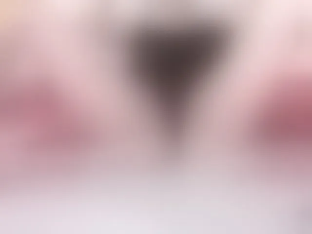 Live sex webcam photo for AnnieMiller- #293729261
