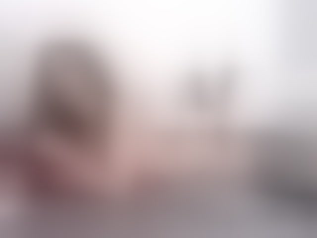Live sex webcam photo for AnnieMiller- #294057810