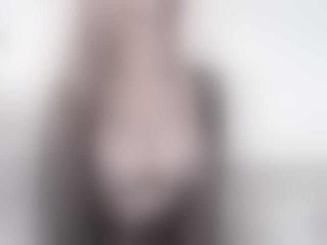 Live sex webcam photo for AnnieMiller- #294184224