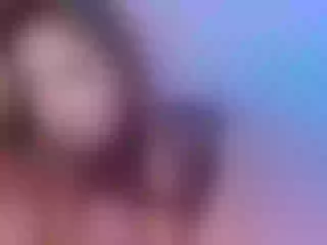 Live sex webcam photo for AnnieMonroe1 #292109669