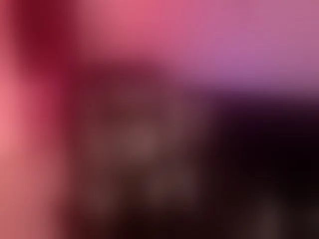 Live sex webcam photo for AnnieMonroe1 #292775416