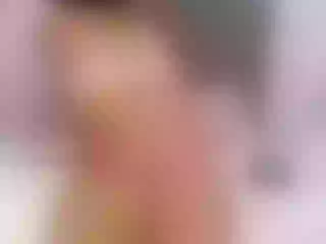 Live sex webcam photo for AnnieRodriigu #273963044