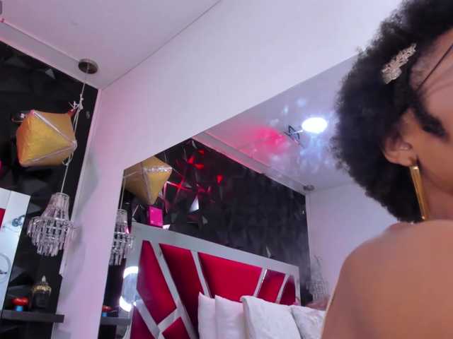 Live sex webcam photo for AnnieSanz #292026798