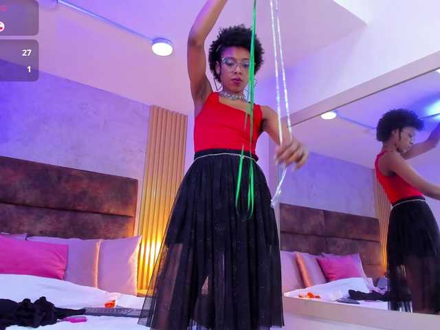 Live sex webcam photo for AnnieSanz #292119677