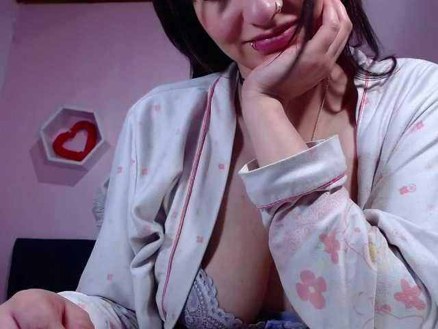 Live sex webcam photo for AnnieSouls #291301388