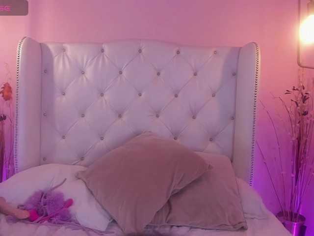 Live sex webcam photo for AnnieWester #276973062