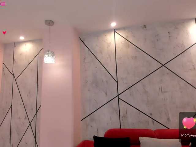 Live sex webcam photo for AnnieeHall #275502245