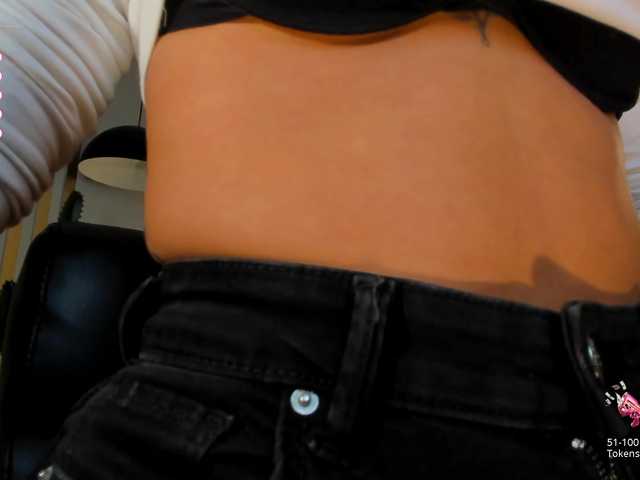 Live sex webcam photo for AnnieeHall #276734286