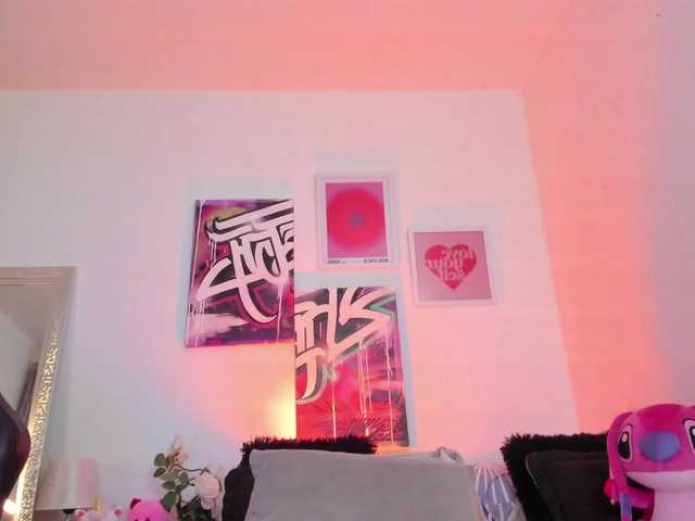 Live sex webcam photo for Anniehuntterss #291075706