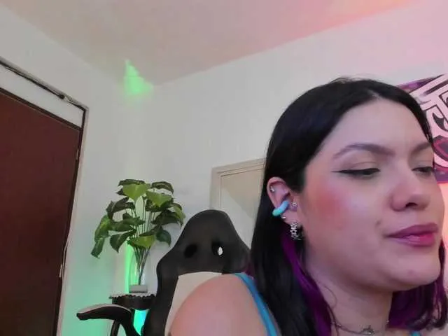 Live sex webcam photo for Anniehuntterss #291196731