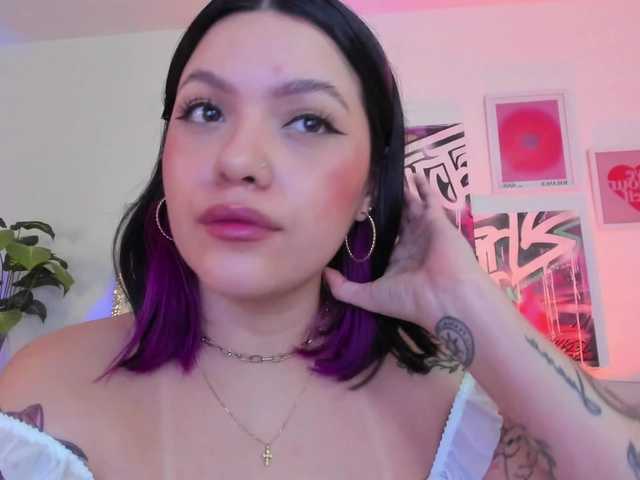 Live sex webcam photo for Anniehuntterss #291211050