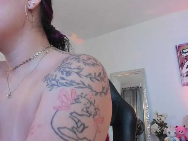 Live sex webcam photo for Anniehuntterss #291731358