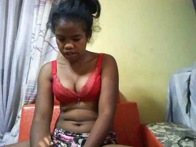 Live sex webcam photo for Annimel #275457396