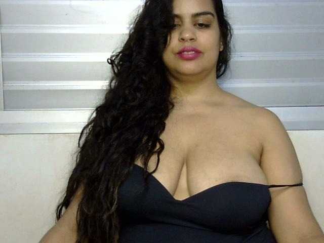 Live sex webcam photo for Annittamonroe #274287079