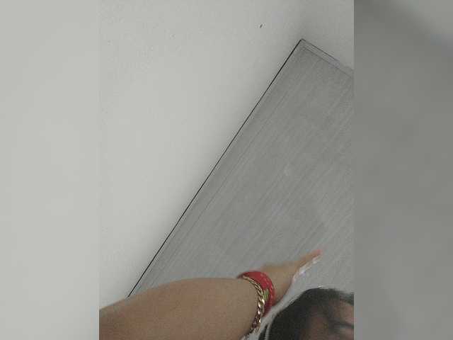 Live sex webcam photo for Anny-dirty #274741579