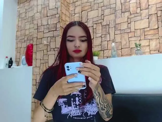 Live sex webcam photo for AnnyCrimson #274437767