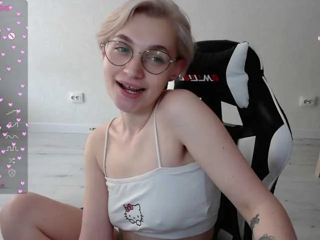 Live sex webcam photo for AnnySwetty #277895669